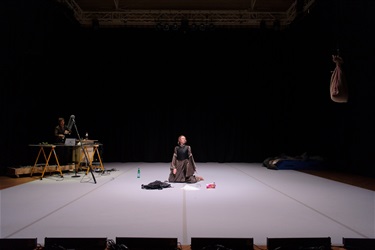 The opening set design of Slip. Image by Sarah Walker.