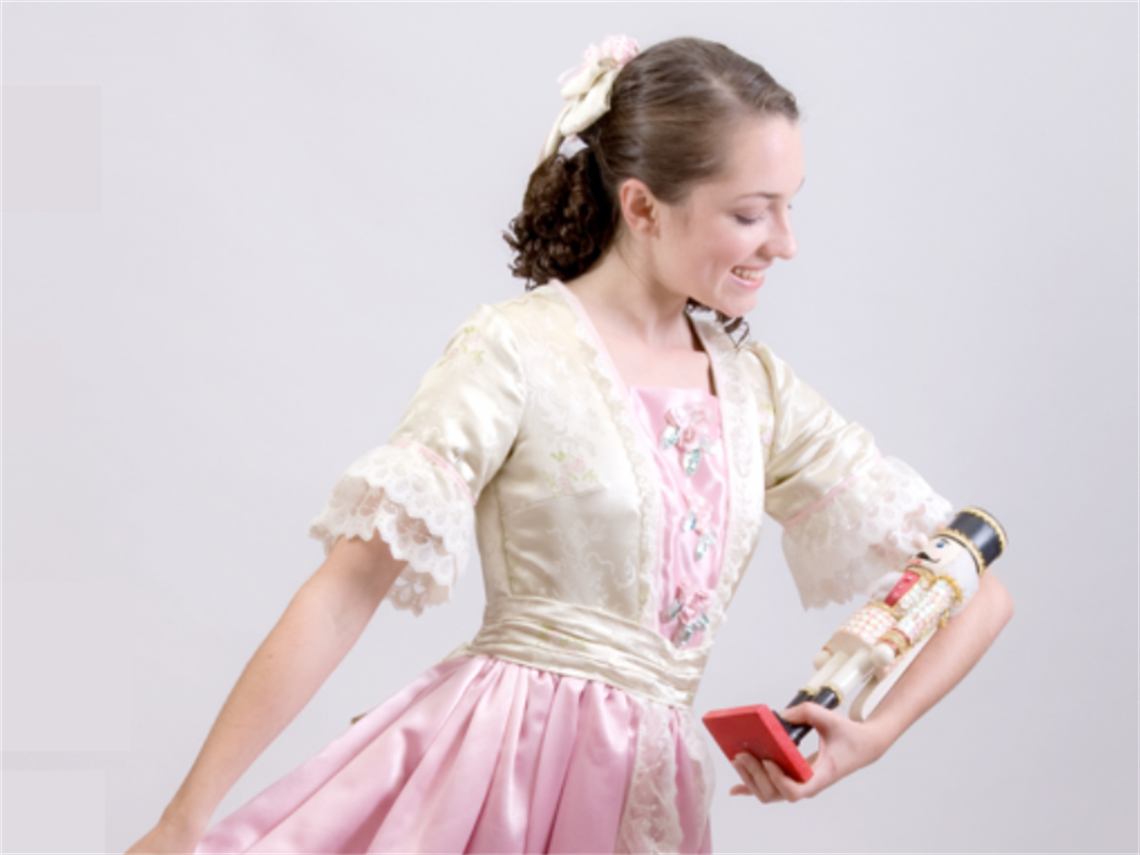 Turning-Point-The-Nutcracker-and-Annie-800-x-600.png