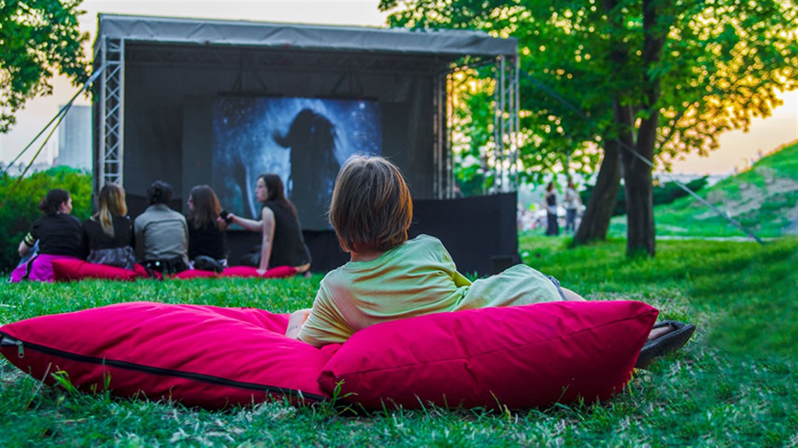 Outdoor-cinema-900x506.jpg